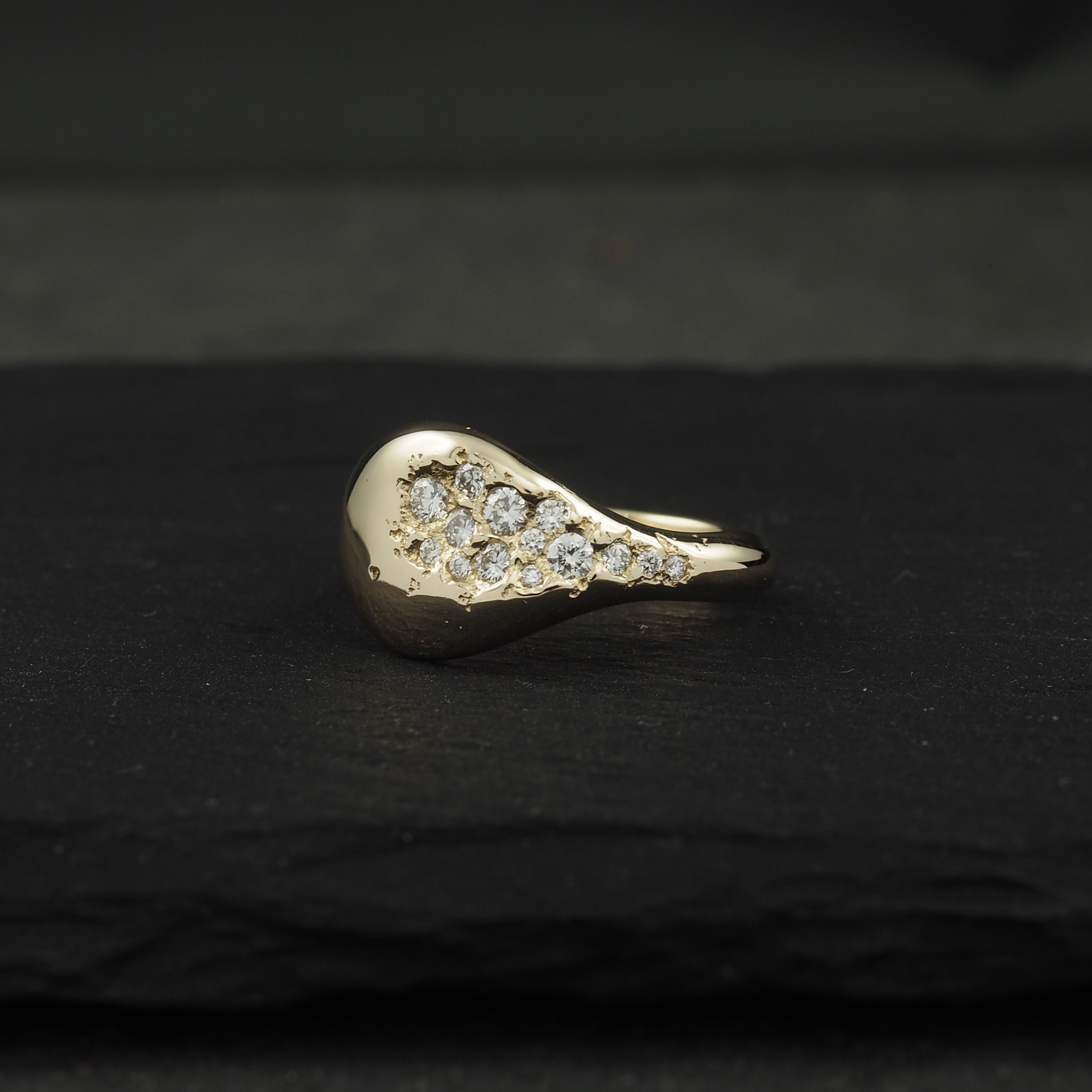 Aeon II signet + diamonds
