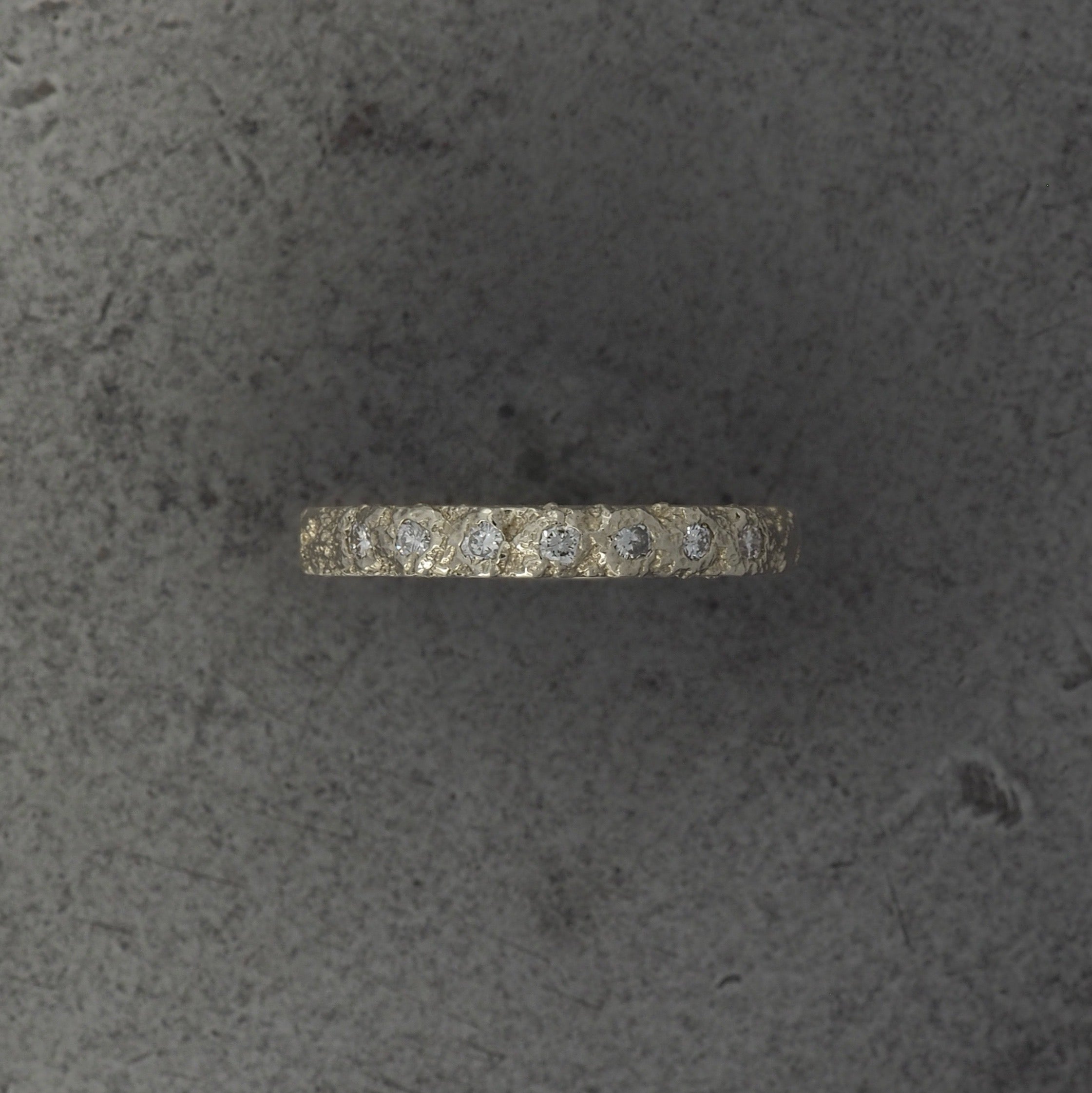 Crater Diamond Band Small - 9k White Gold