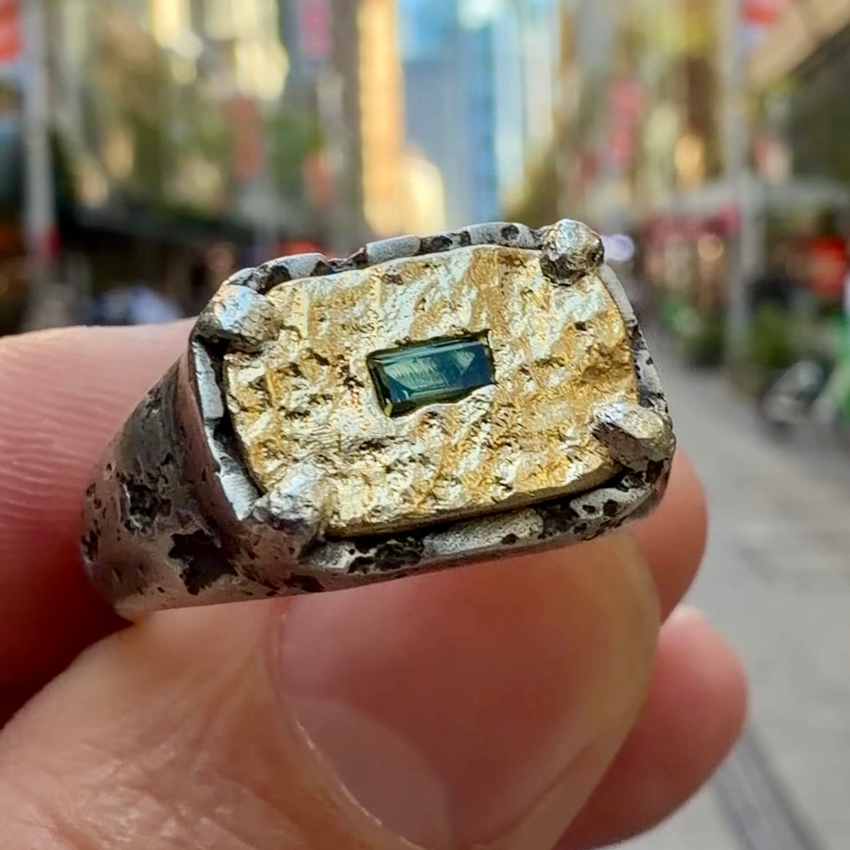 Terra medallion rectangle signet + green sapphire size x