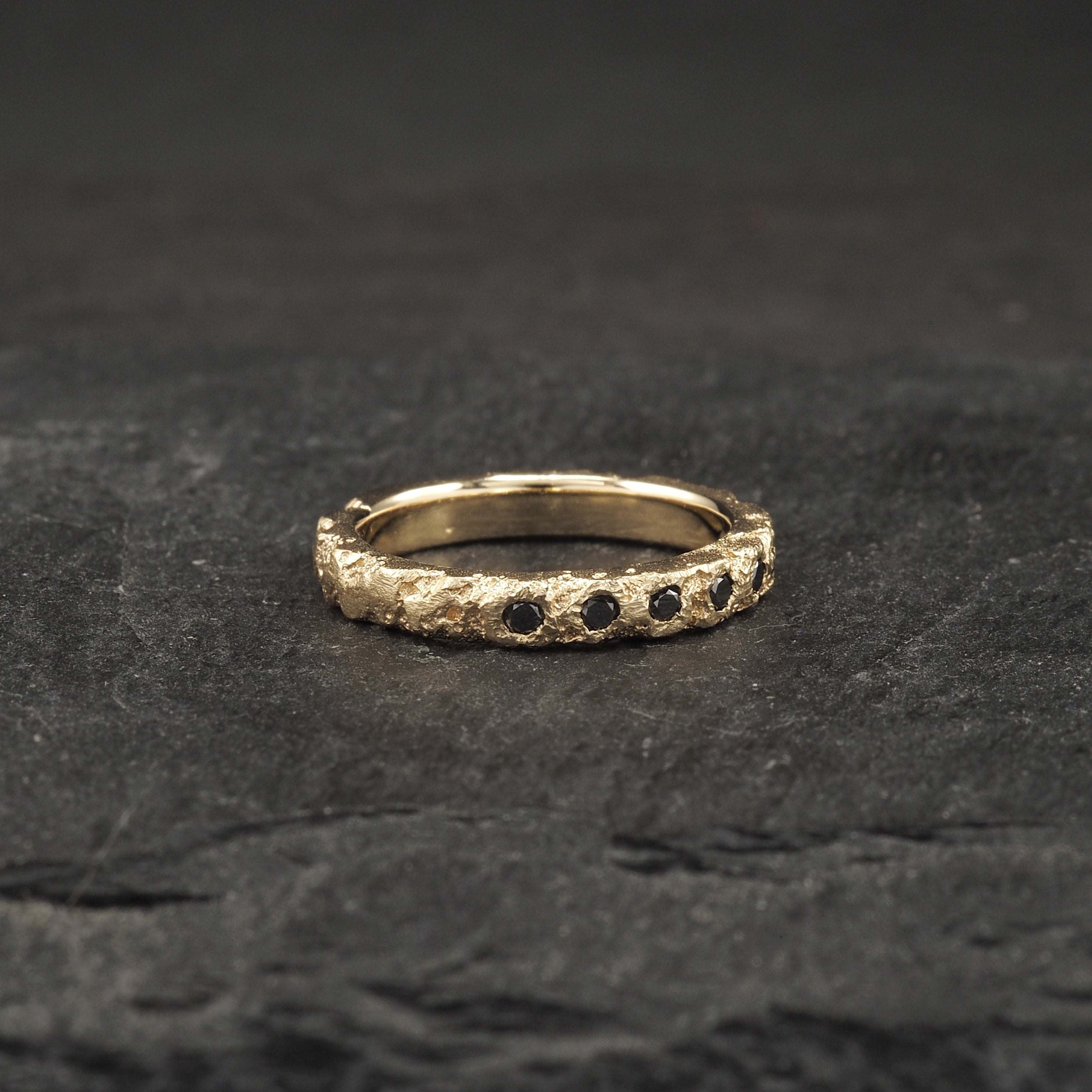 Crater Diamond Band 9k Yellow Gold