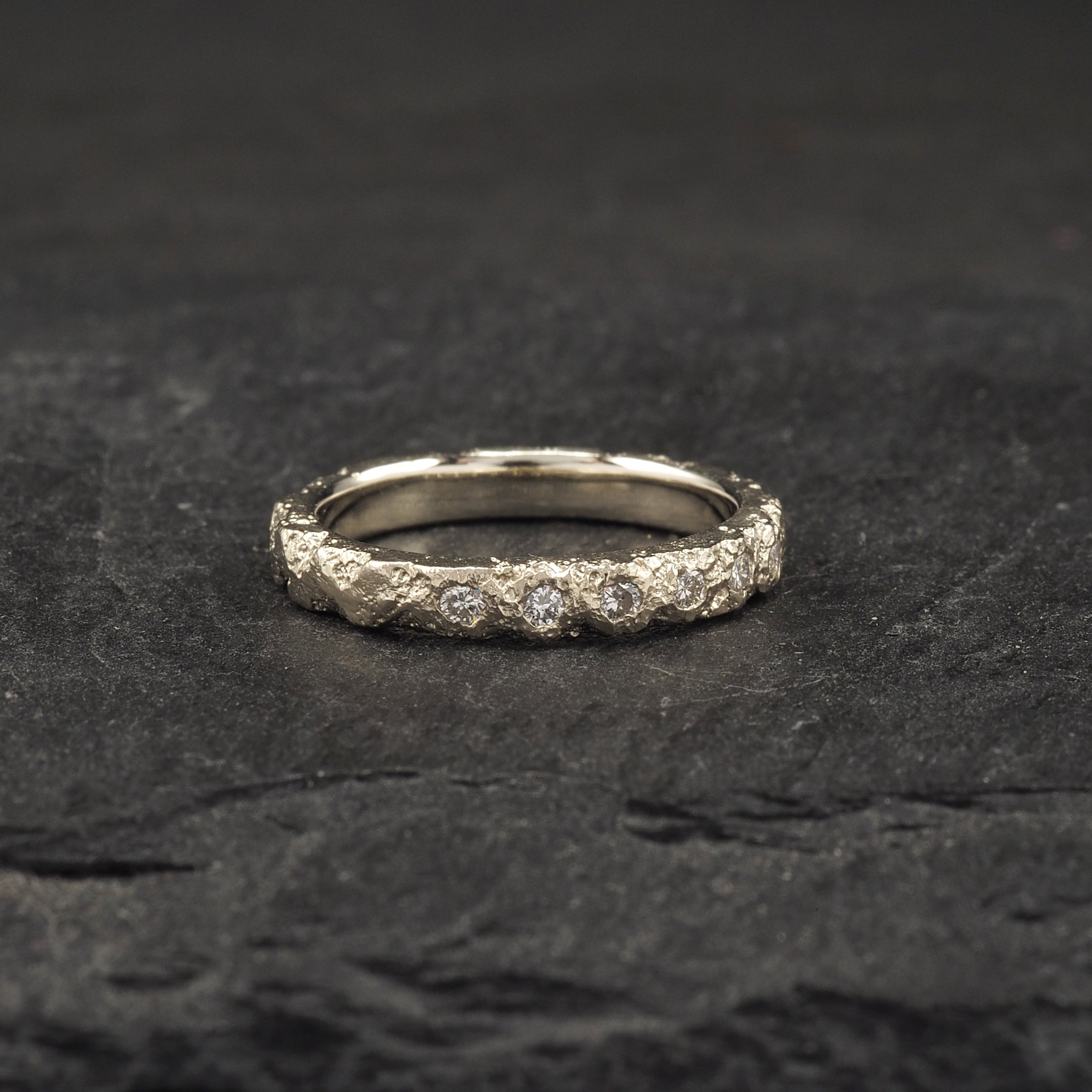 Crater Diamond Band Small - 18k White Gold
