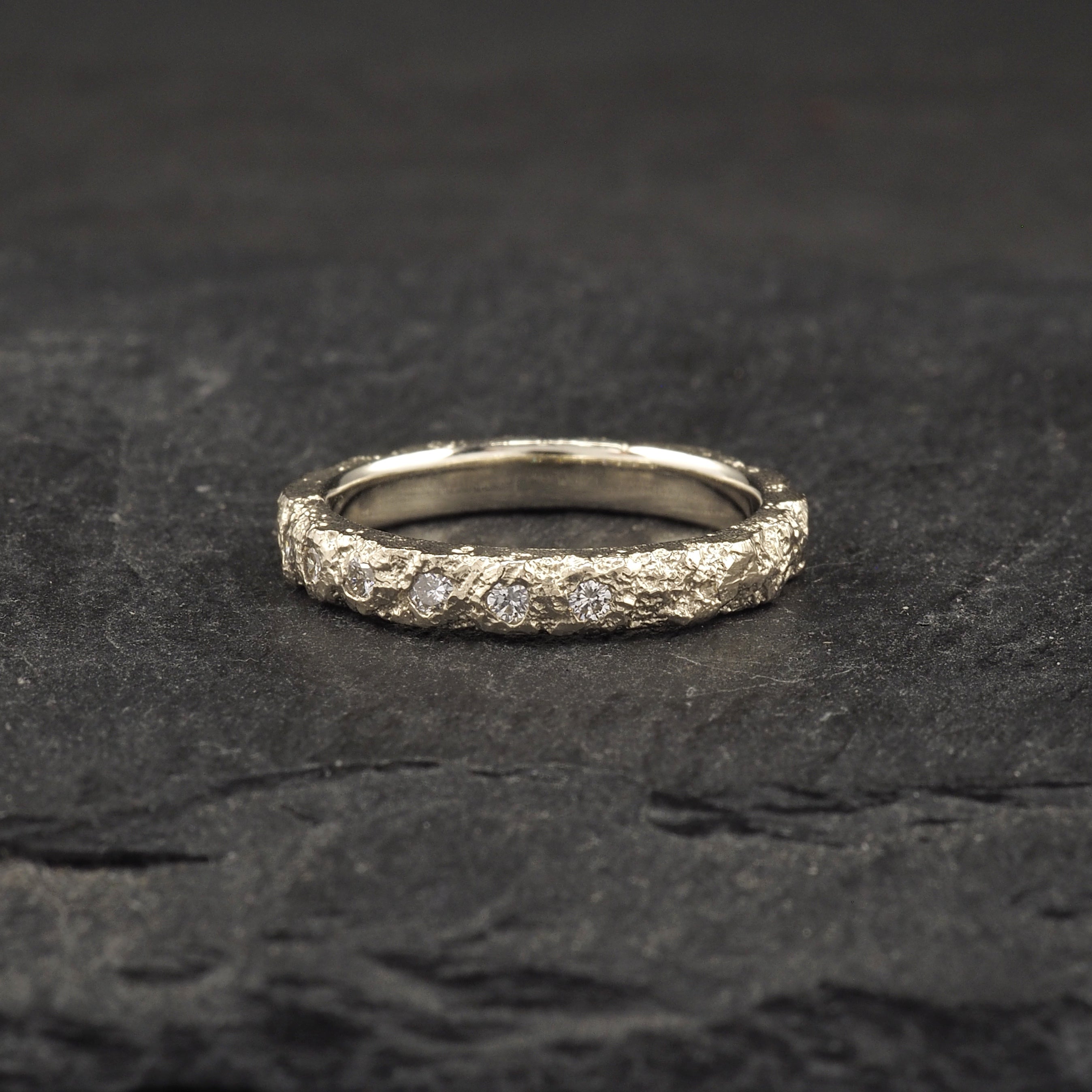 Crater Diamond Band Small - 18k White Gold