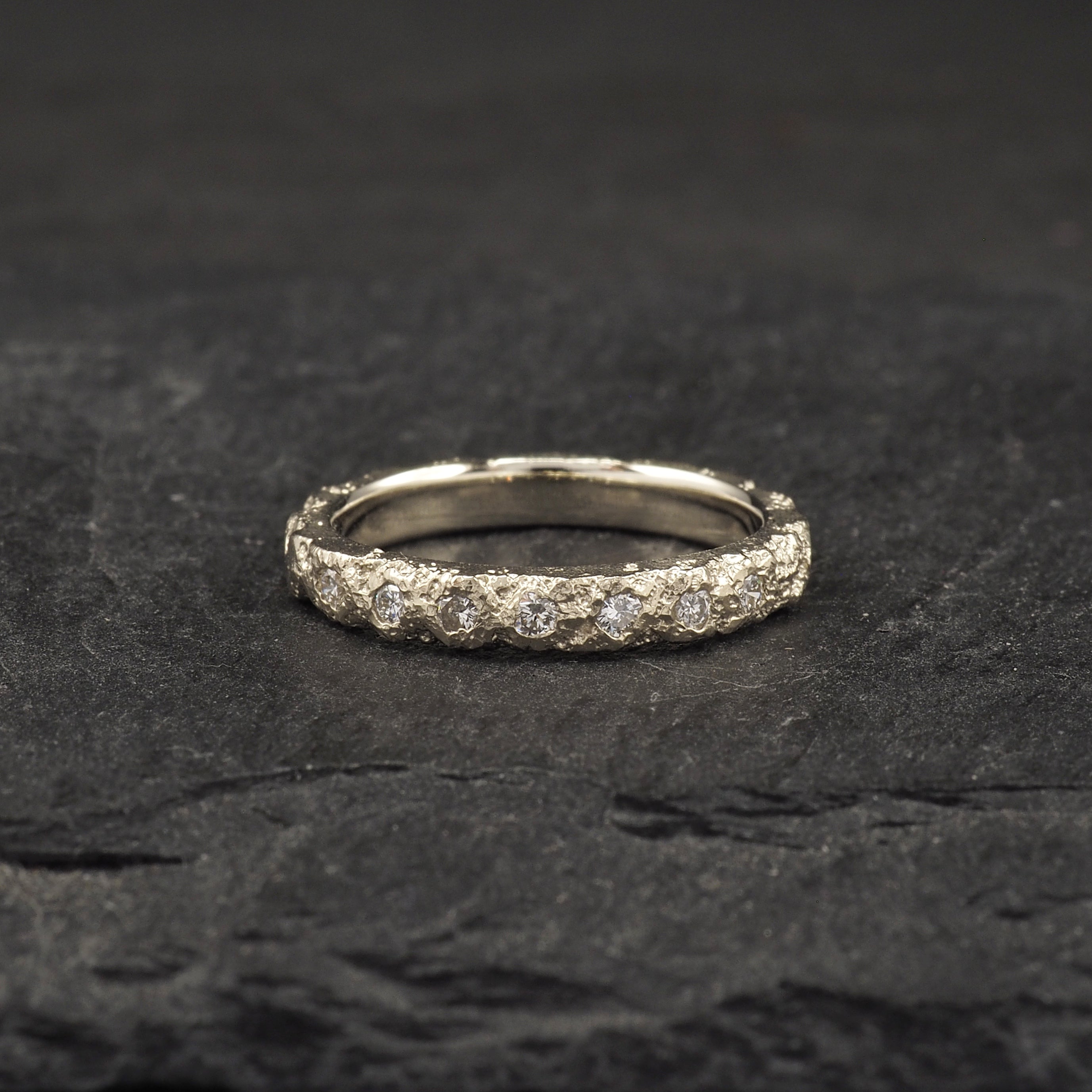 Crater Diamond Band Small - 18k White Gold