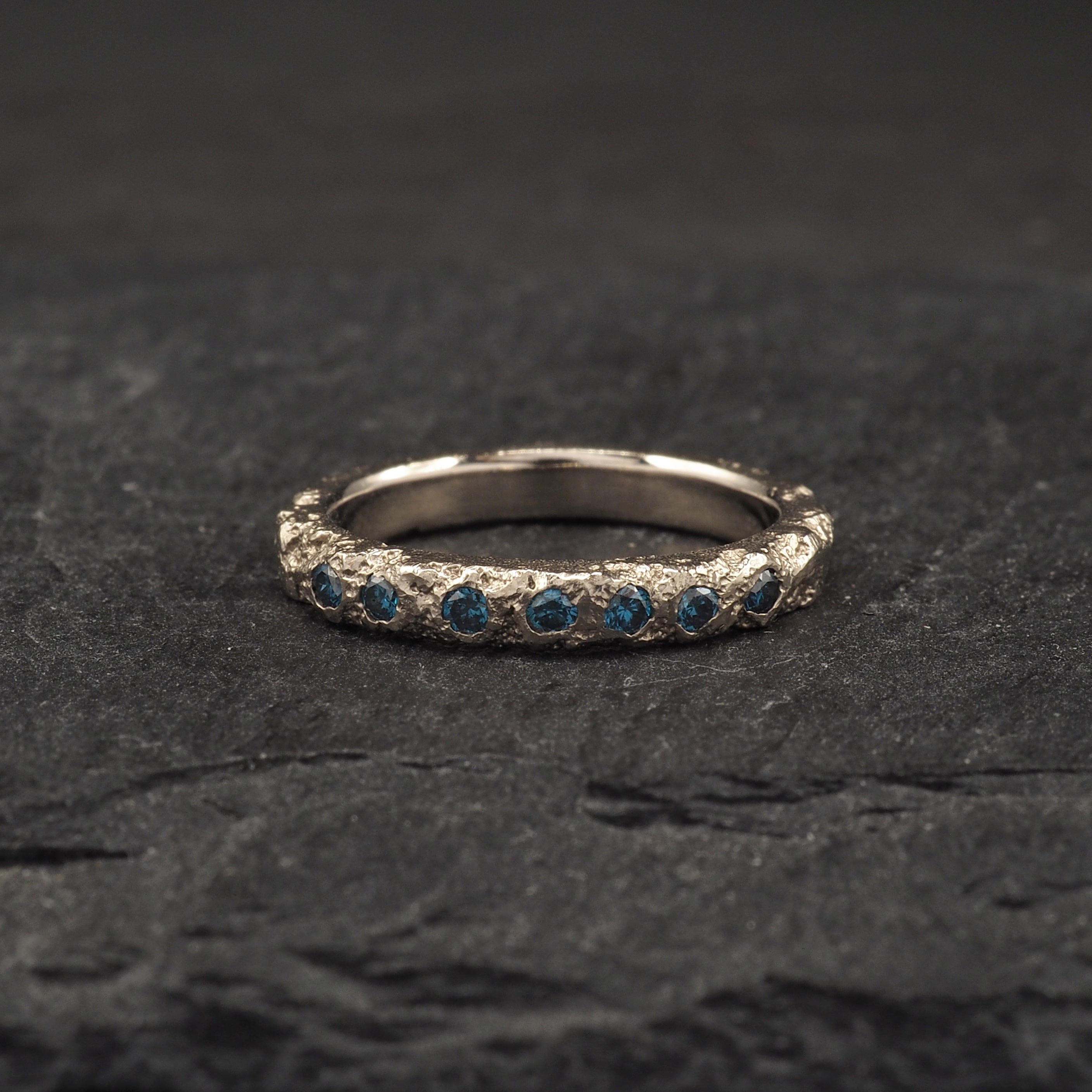 Crater Diamond Band Small - 18k White Gold