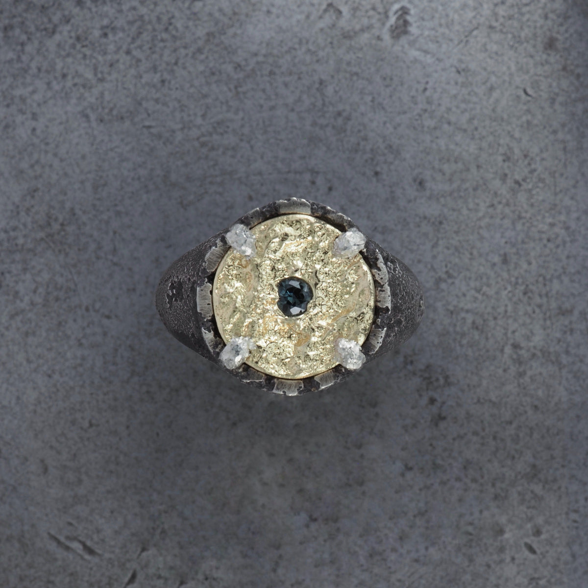 Terra medallion round signet + teal sapphire size U