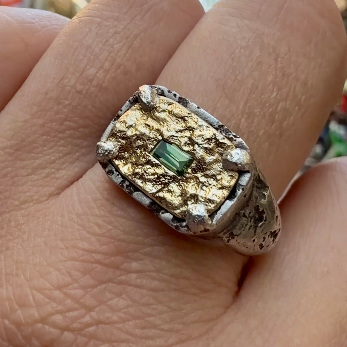 Terra medallion rectangle signet + green sapphire size x