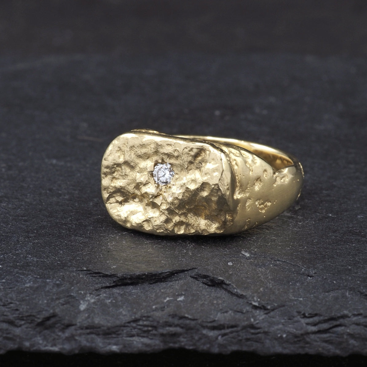 Terra rectangle ring 18k yellow gold + diamond